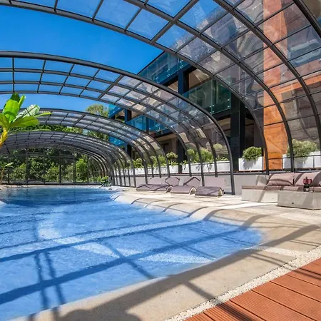 Port 21 Pura Pool & Design - Adults Only