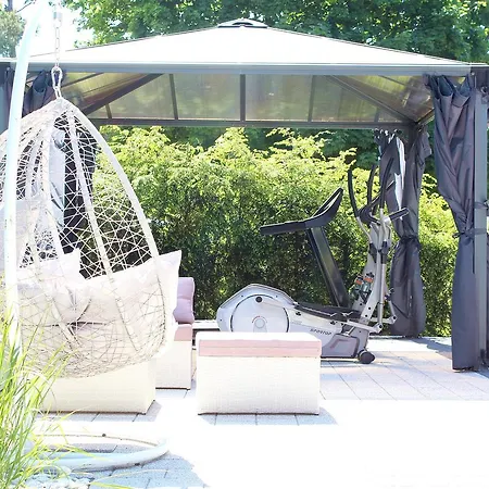 Port 21 Pura Pool & Design - Adults Only